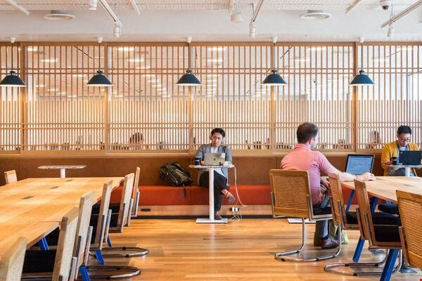 Shiroyama Trust Tower Coworking