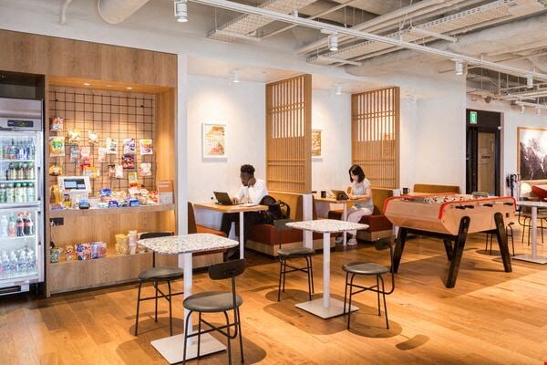 Shiroyama Trust Tower Coworking