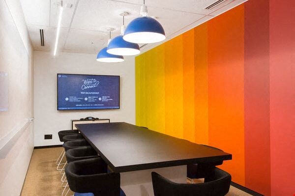 Shiroyama Trust Tower Conference Room