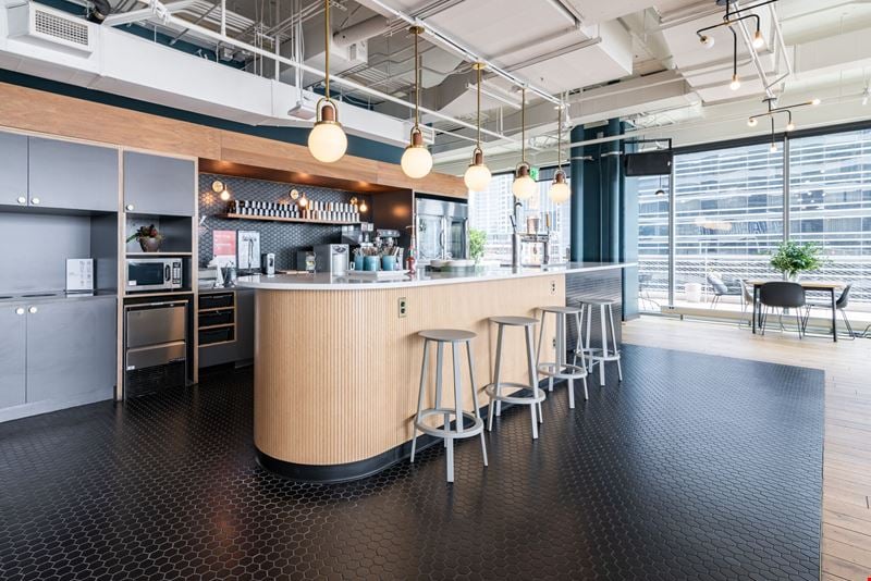 615 S College St Coworking