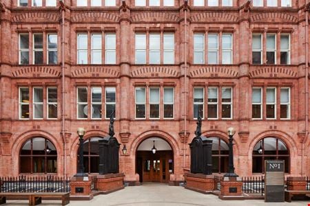 Immagine edificio per 1 Waterhouse Square